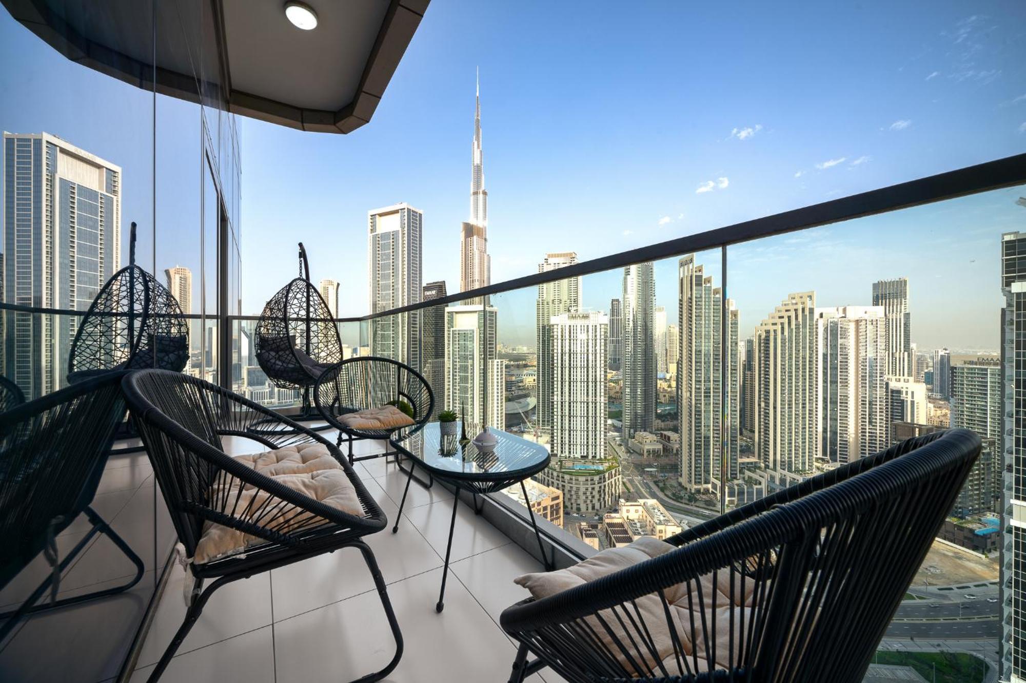 Super High Infinity Pool And Amazing Burj Khalifa View 3 Bedroom In Paramount Midtown * Dubai