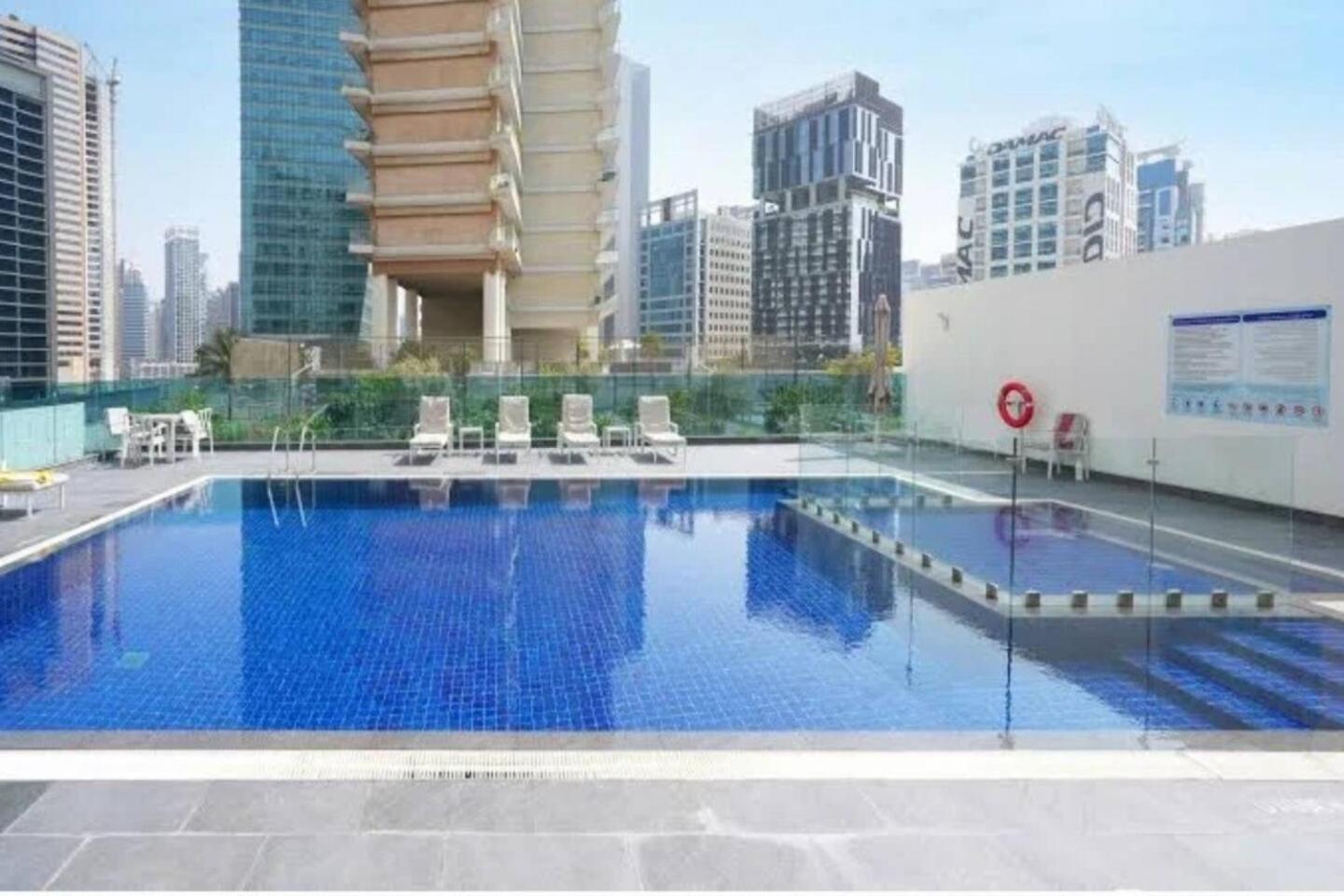 Luxury By Downtown Apartment