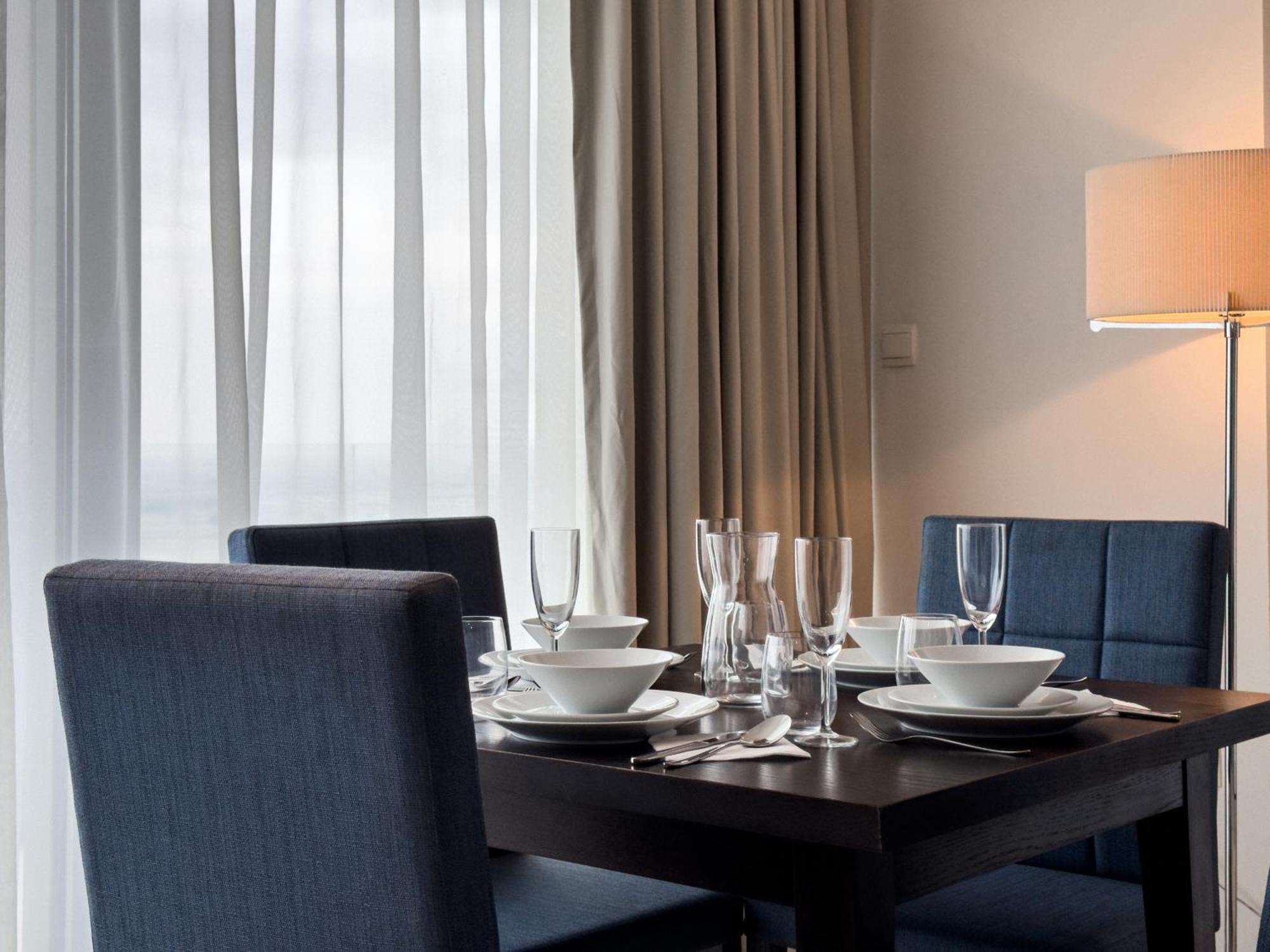 Apartment Sky-high 2-bdr Gem Sports Dubai