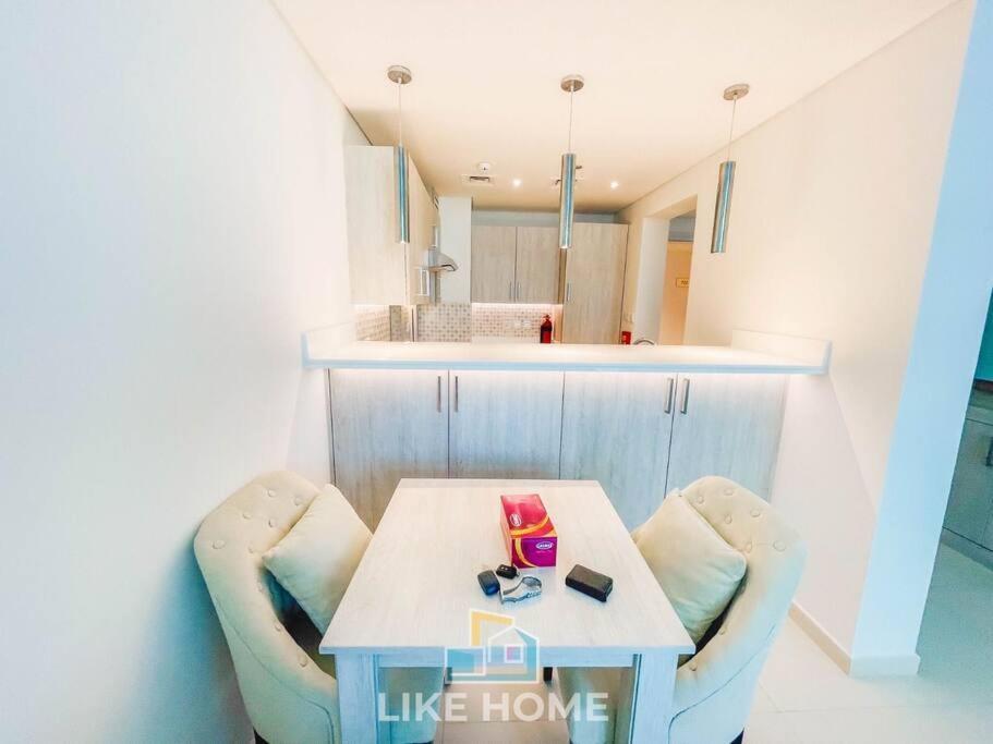 Apartment 715 Seven Palm With Private Beach & Infinity Pool