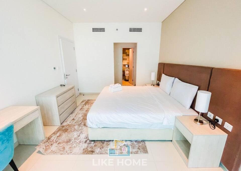 715 Seven Palm With Private Beach & Infinity Pool Apartment Dubai