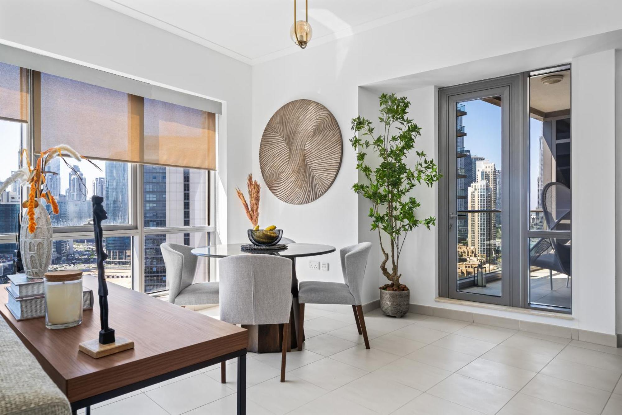 Skyline Retreat - South Ridge 2 - Downtown Apartment *