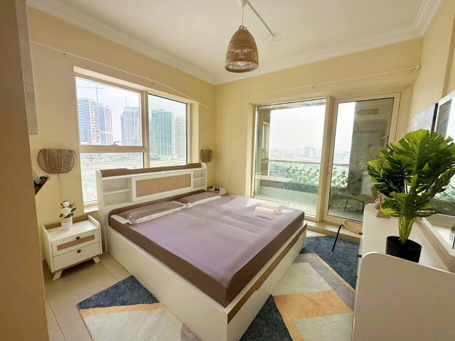 Lux 1br W Rooftop Pool In Marina Near Metro, Apartment Dubai
