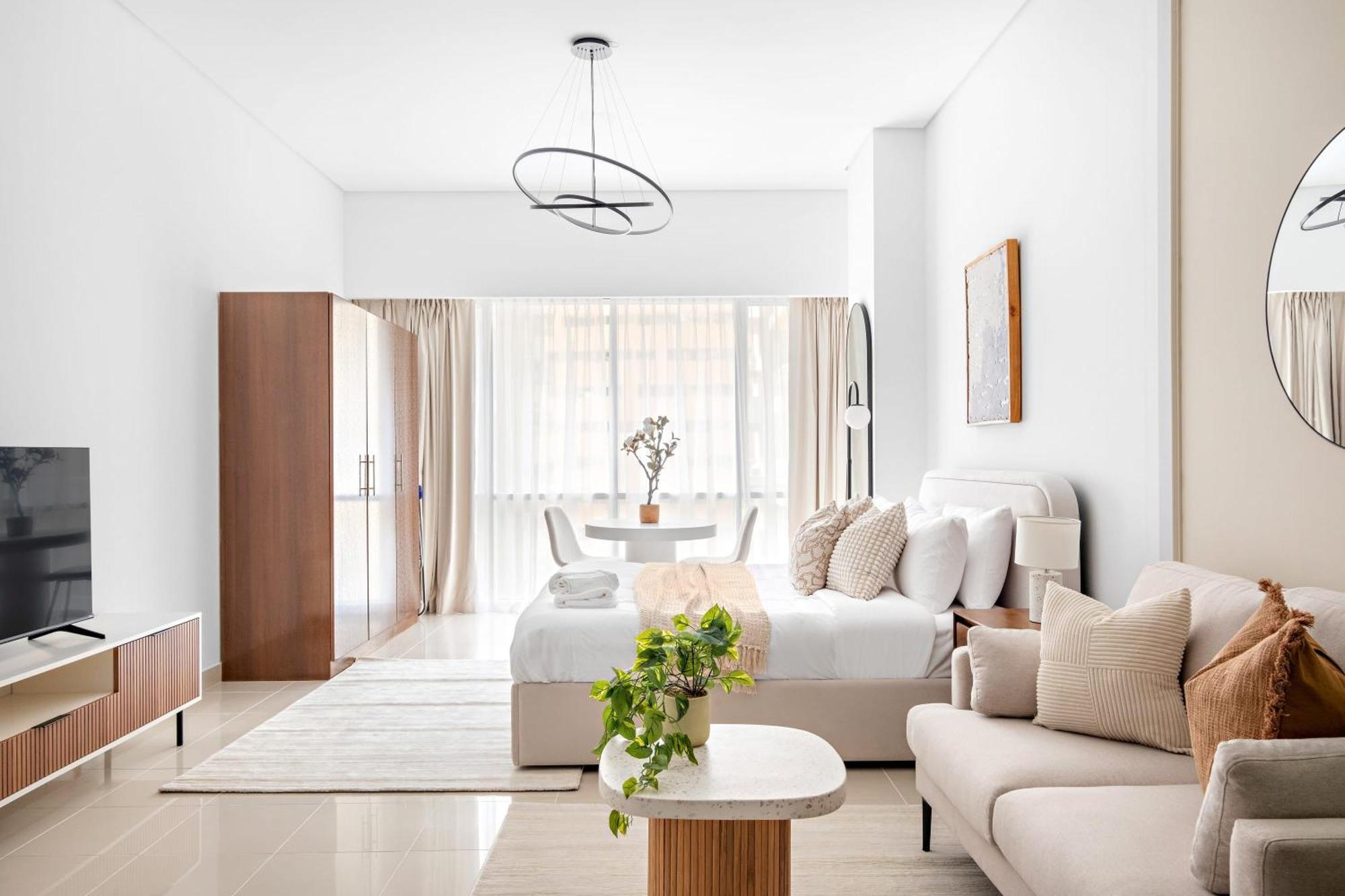 Silkhaus Modern Near Silicon Mall Apartment