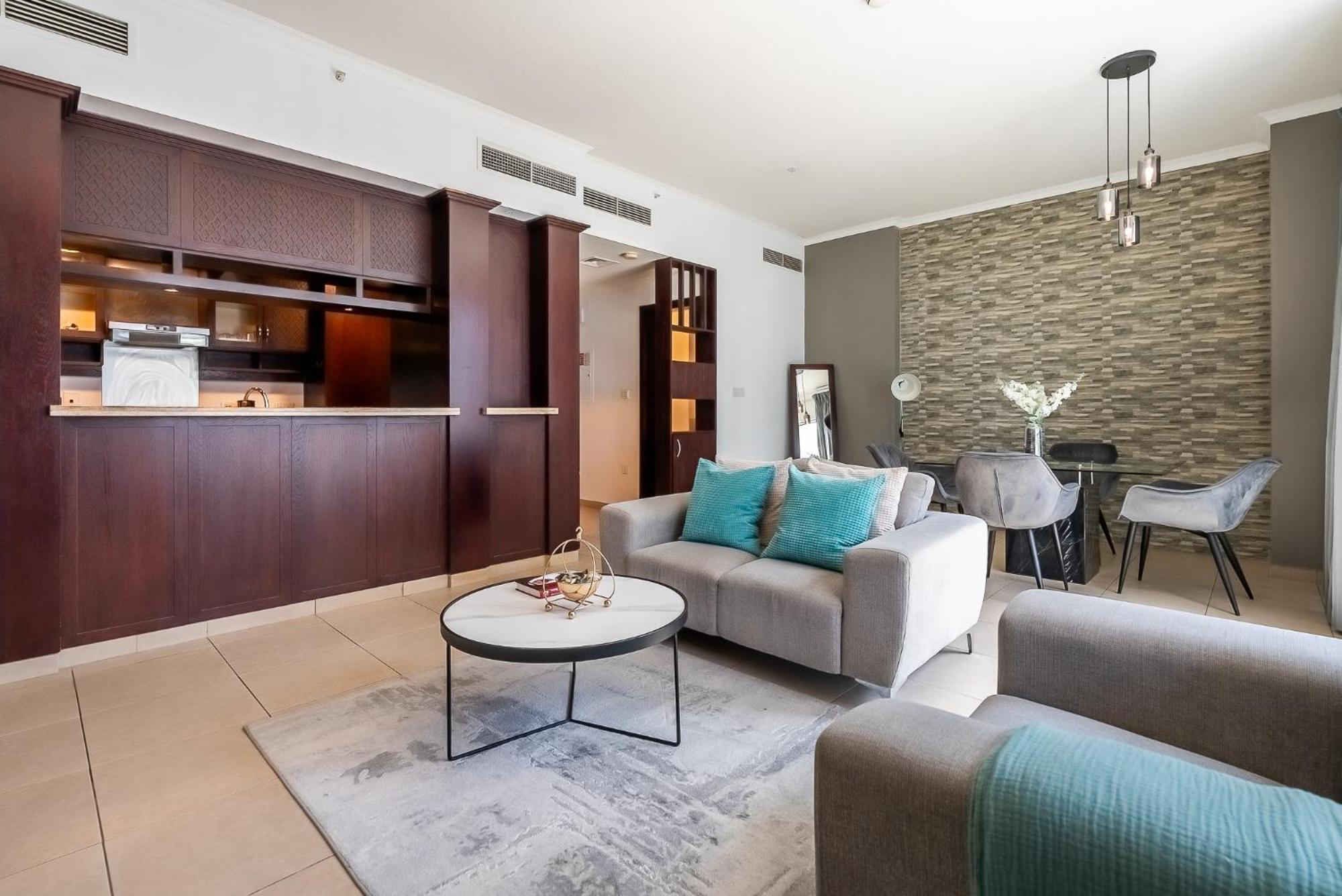 Apartment Cozy 1 Bedroom I Downtown I Near Burj Khalifa Dubai