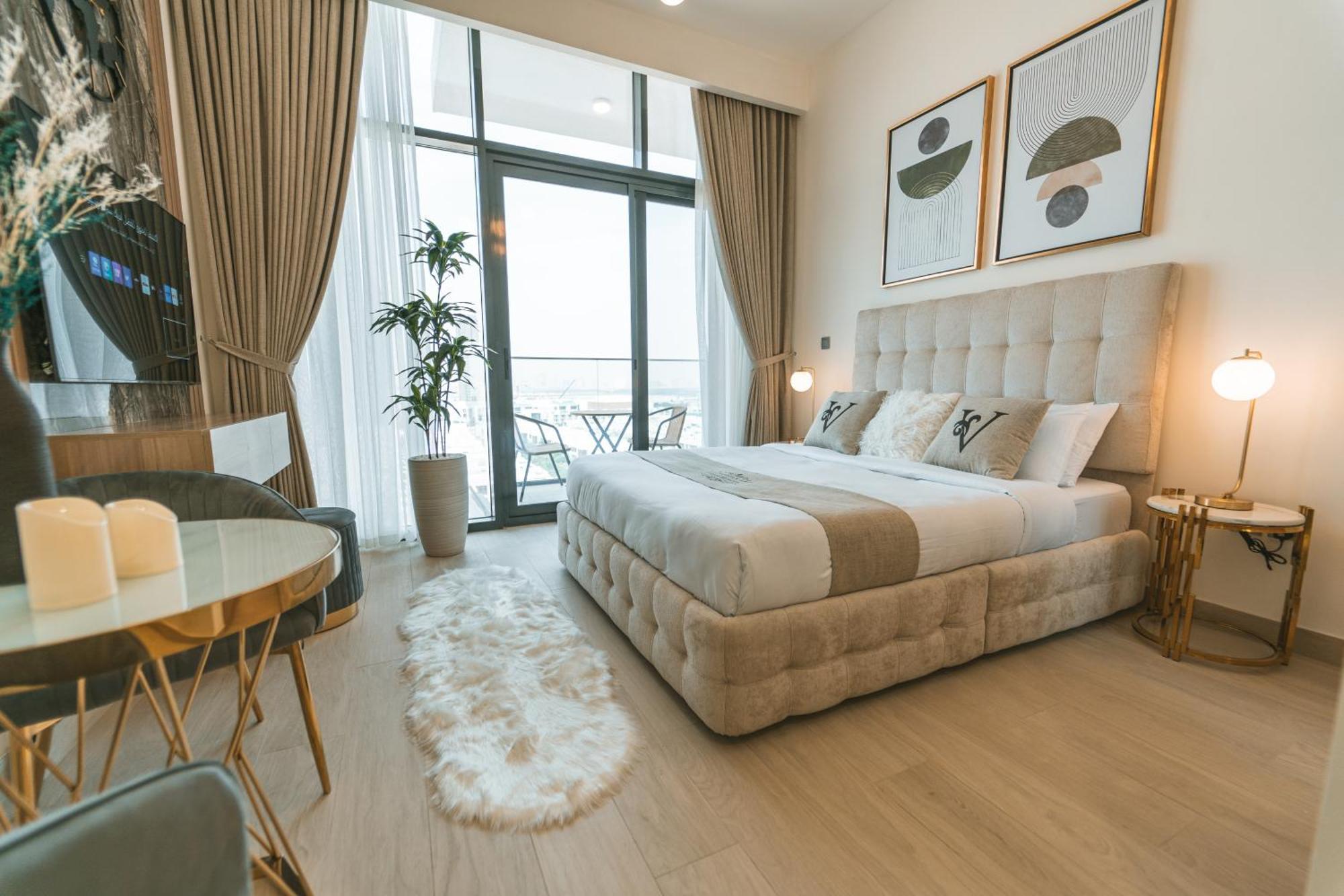 Apartment Wonderful With Balcony & Views *