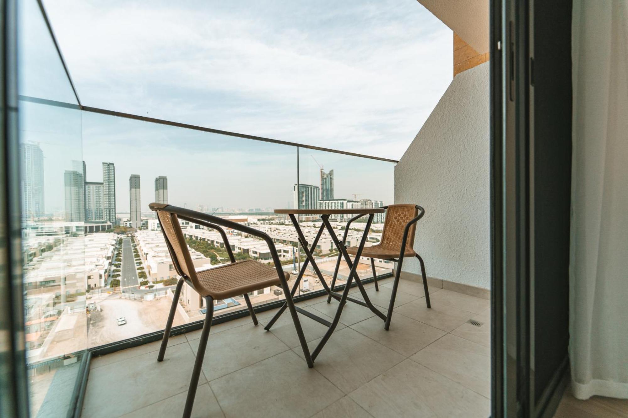 Apartment Wonderful With Balcony & Views *
