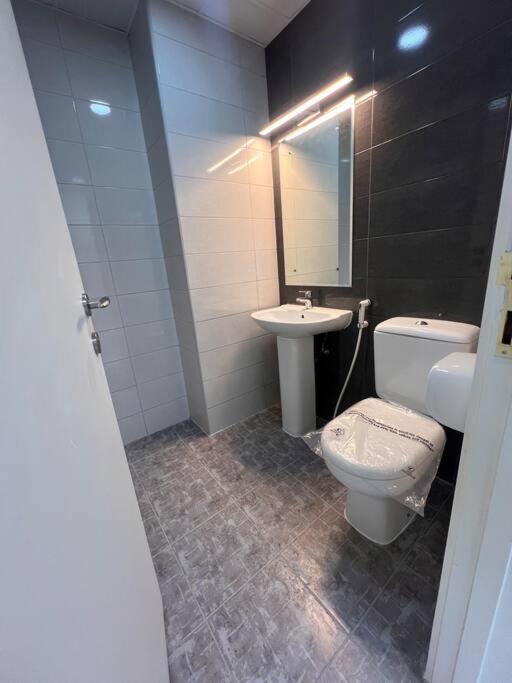 Deira Family Apartment *