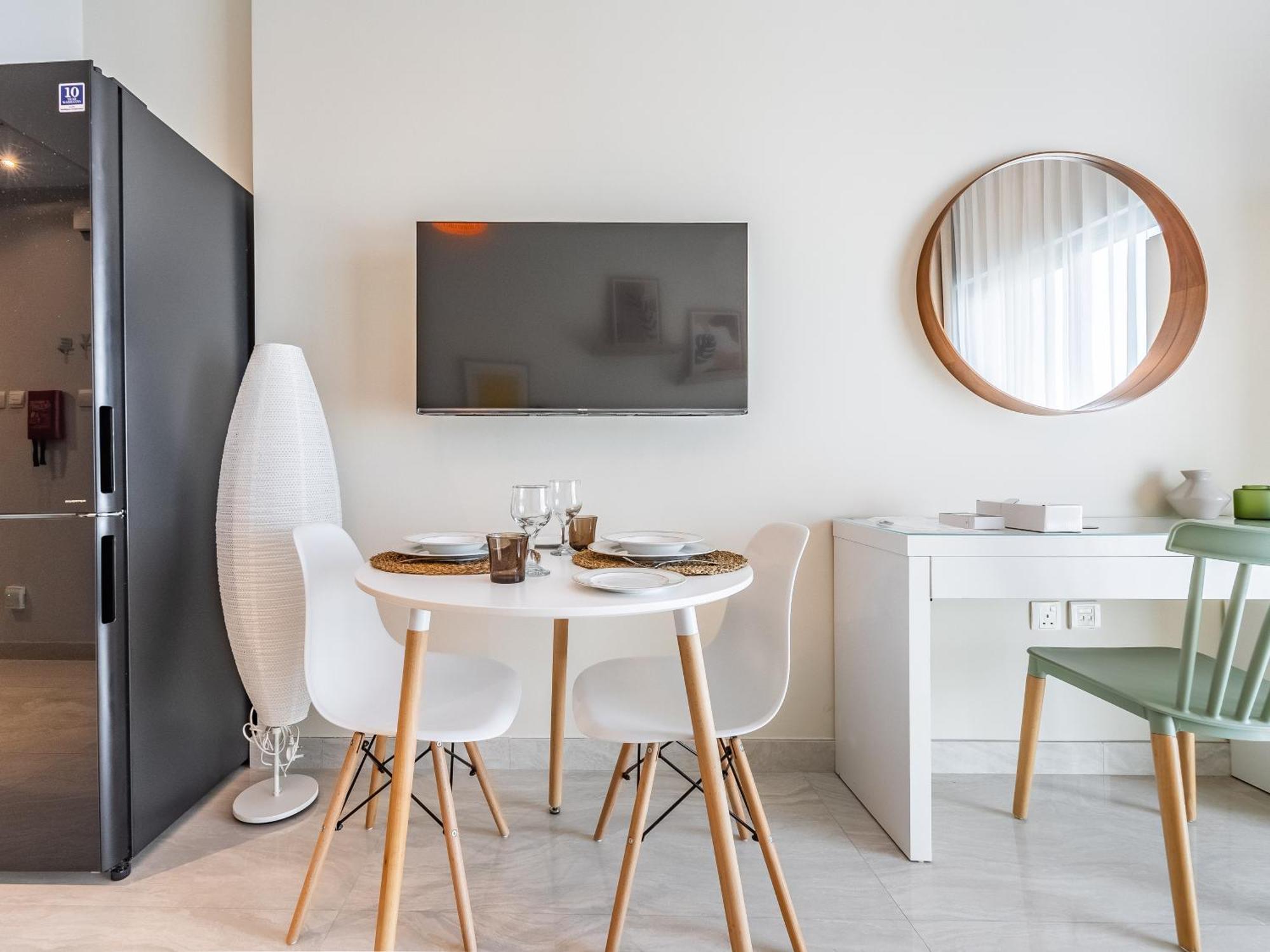 Apartment Charming Escape With Unobstructed View