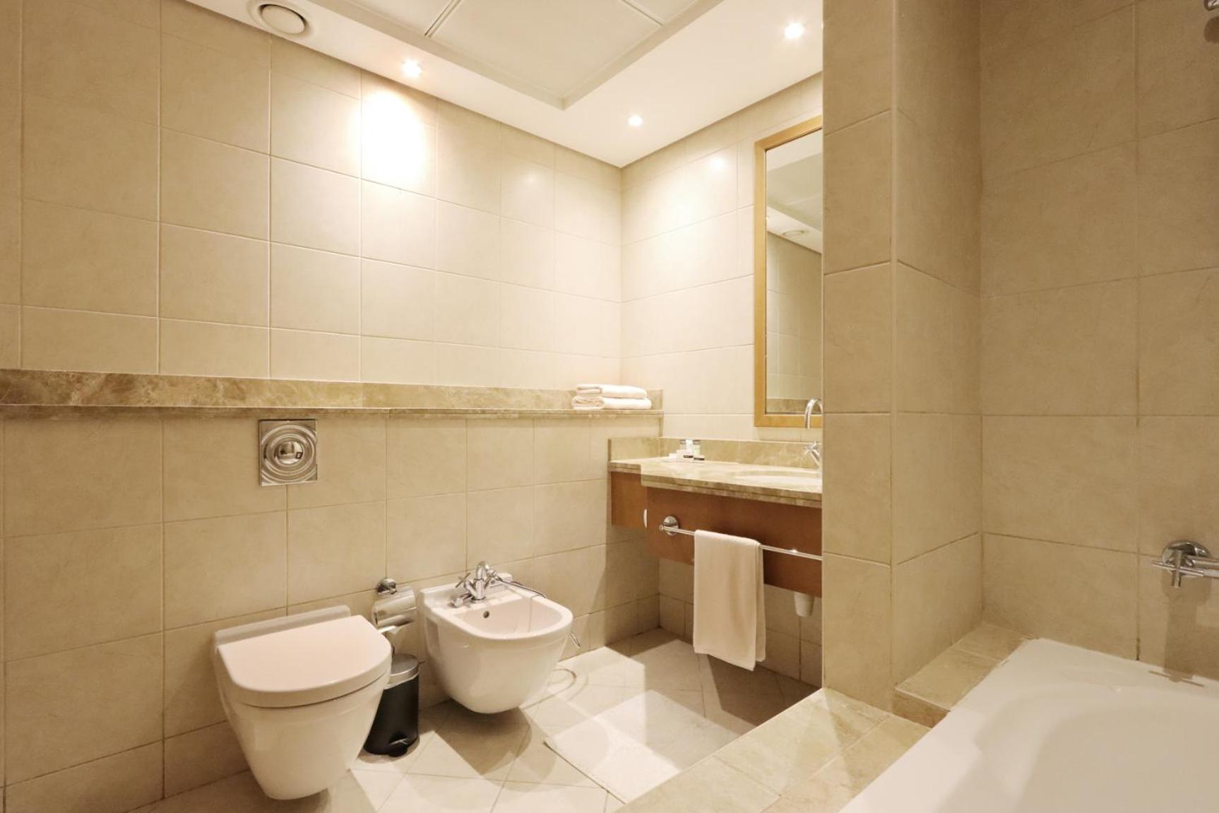 Heart Of Jbr - Al Fattan Marine Tower 3 Bedroom En-suite Maid With Sea View Apartment Dubai