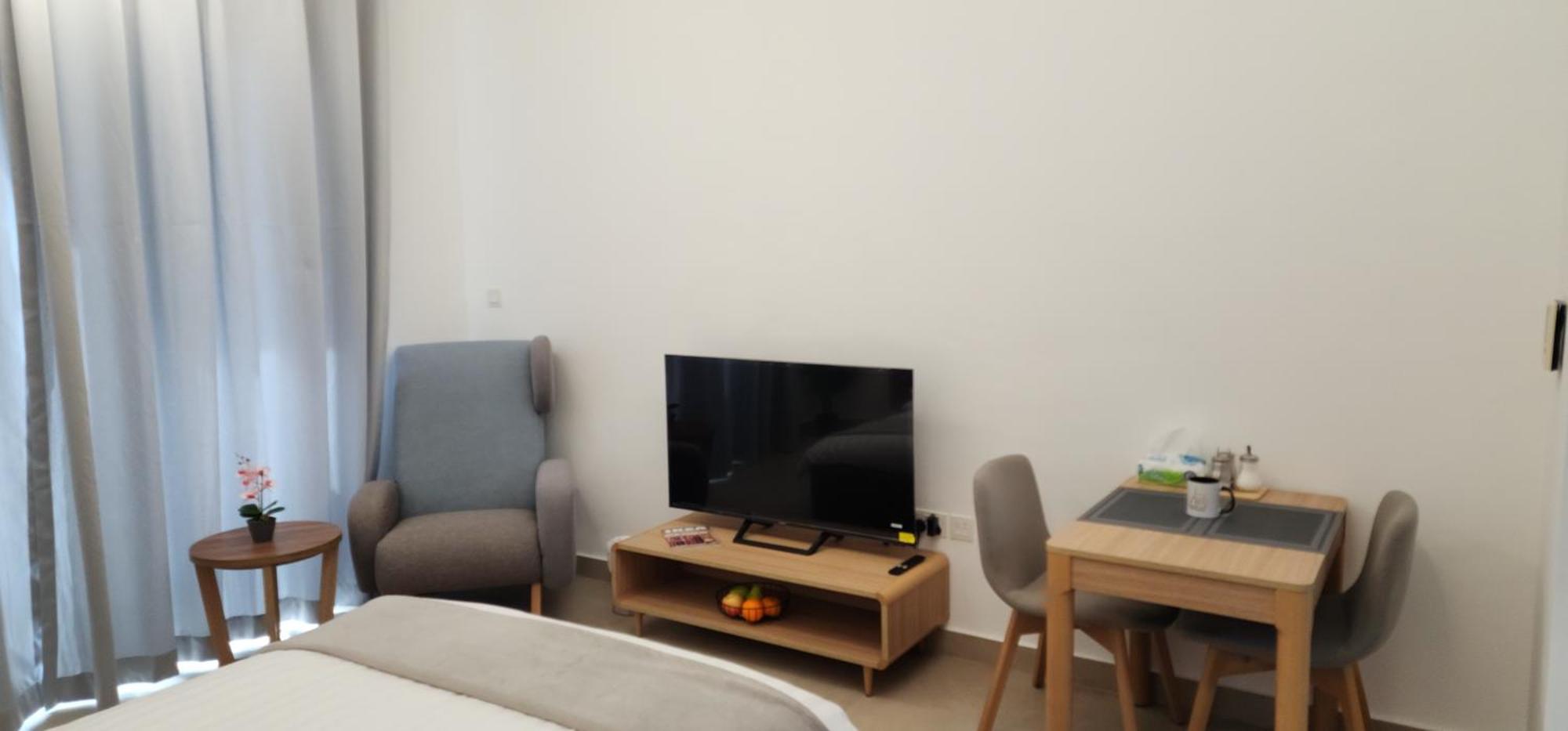 Shaista Azizi - Al Furjan By Golden Casa Apartment Dubai