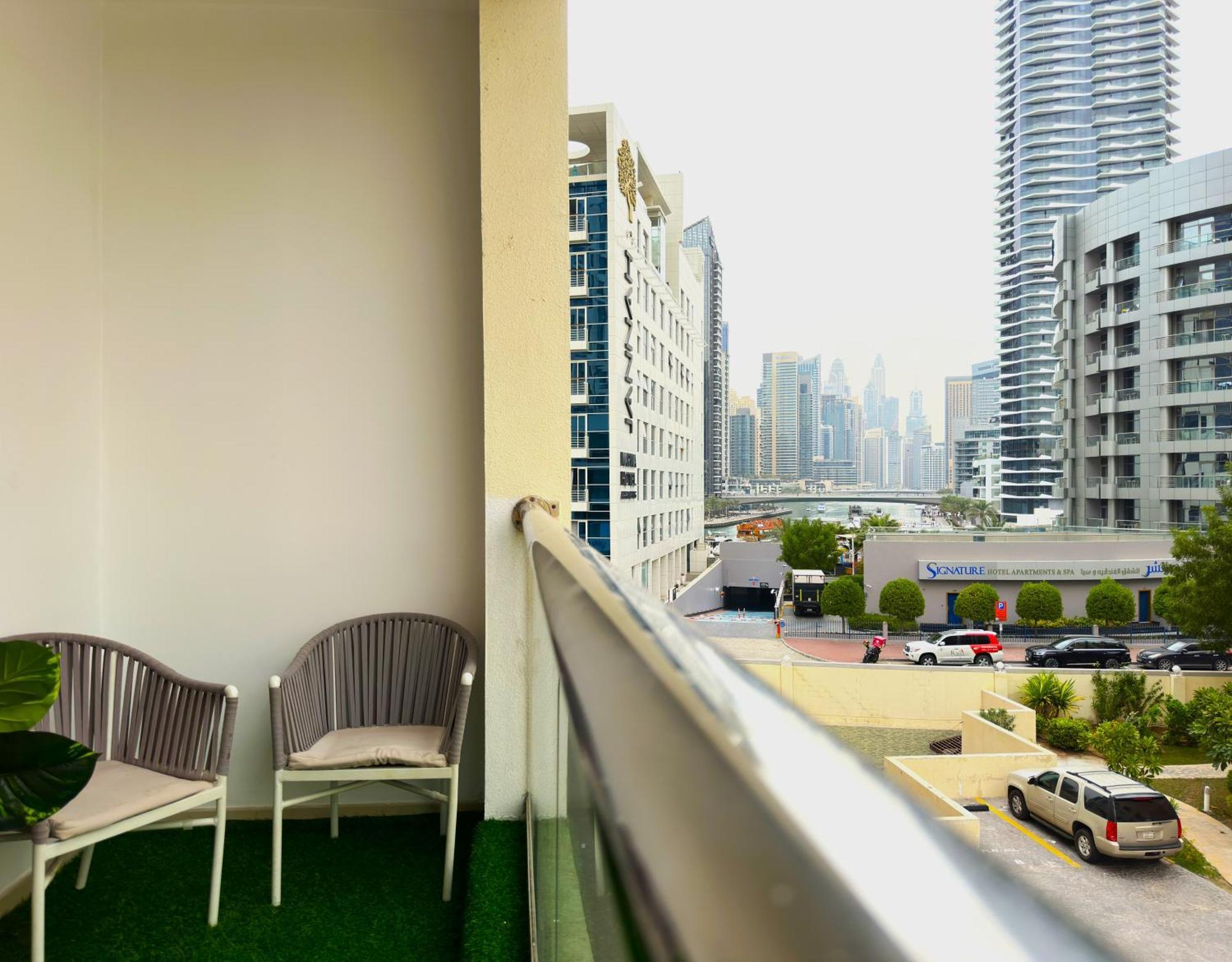 Wow W/ Balcony And Canal View In Marina Apartment Dubai