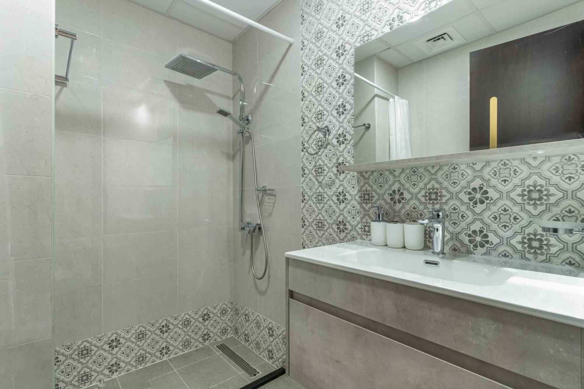Exceptional Amenities - In Jewelz By Danube - Allsopp&allsopp