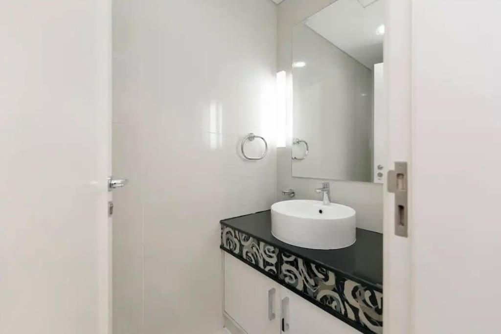Lux Flat Next To Dubaimall With Burj Khalifa View! Apartment Dubai