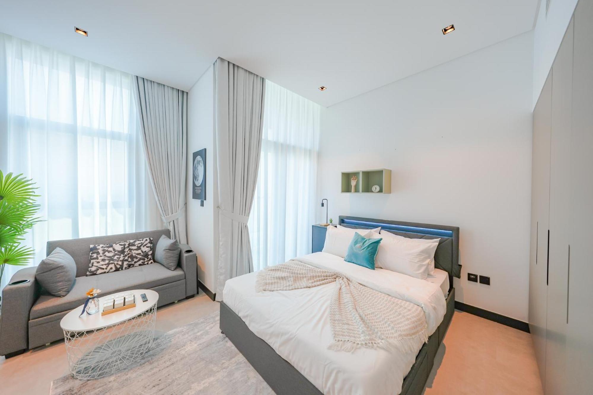 Chic Retreat In Business Bay *
