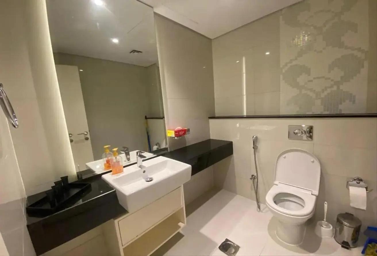 Apartment Damac Maison Canal Views, Business Bay *