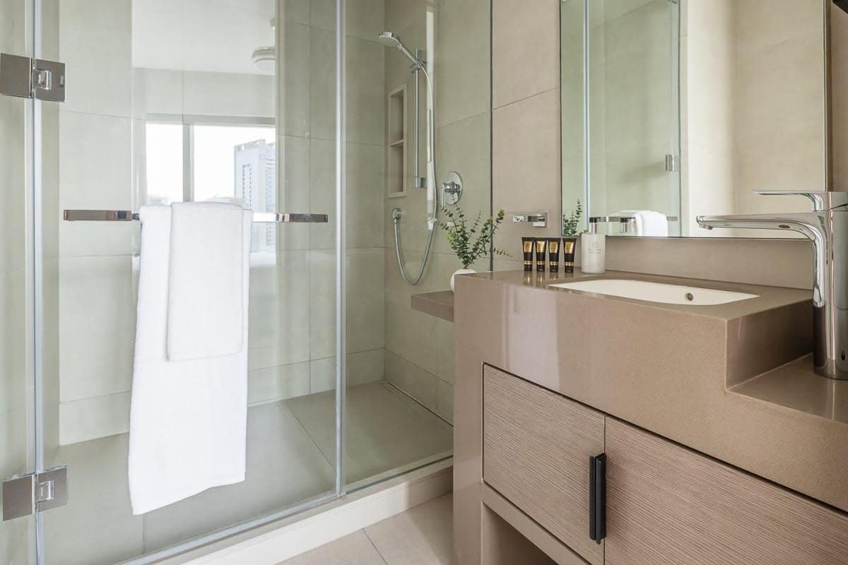 Frank Porter - The Address Jbr * Dubai