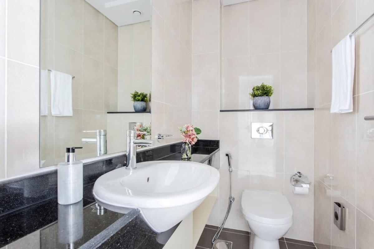 Apartment Frank Porter - Artesia Tower D