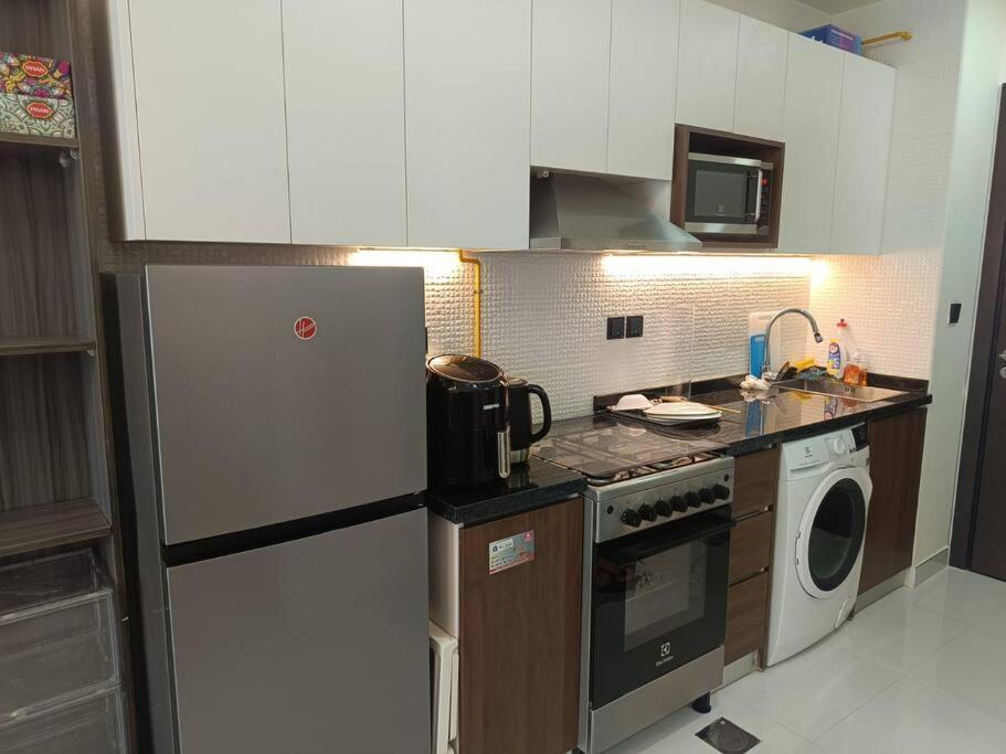Apartment Desent And Lavish Dubai