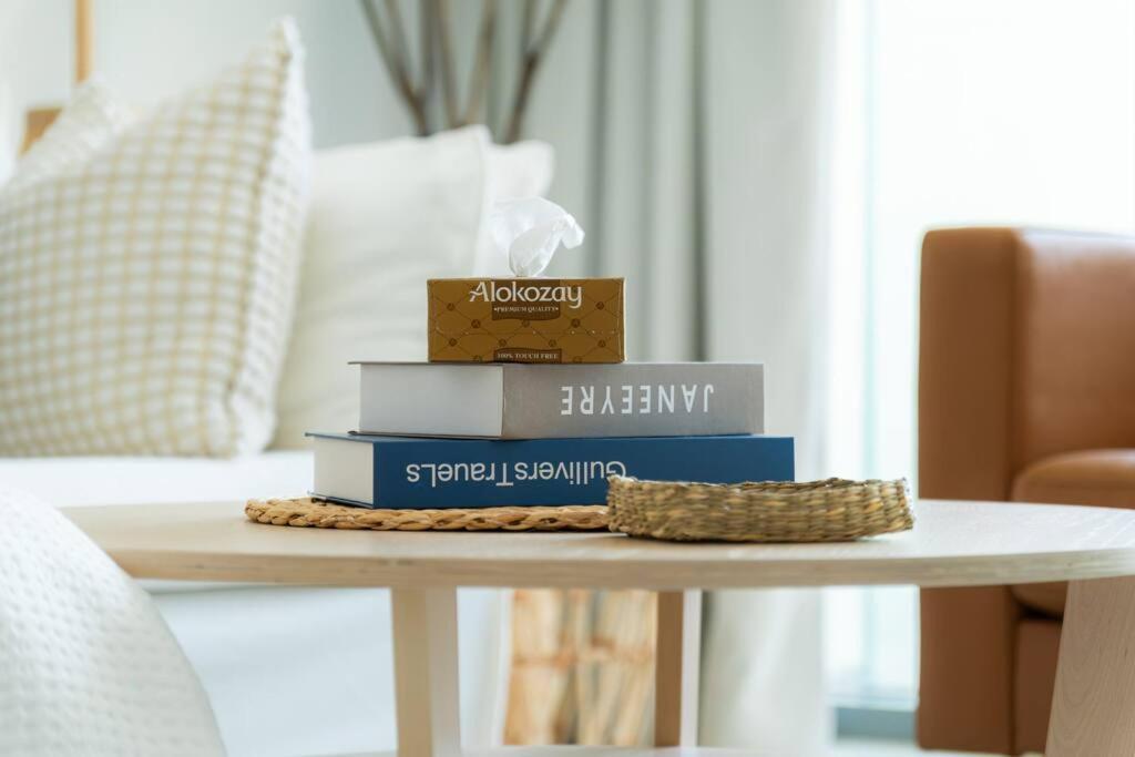 Apartment Elite Escape - 2 Bhk Getaway With Mall Access - 1503 *