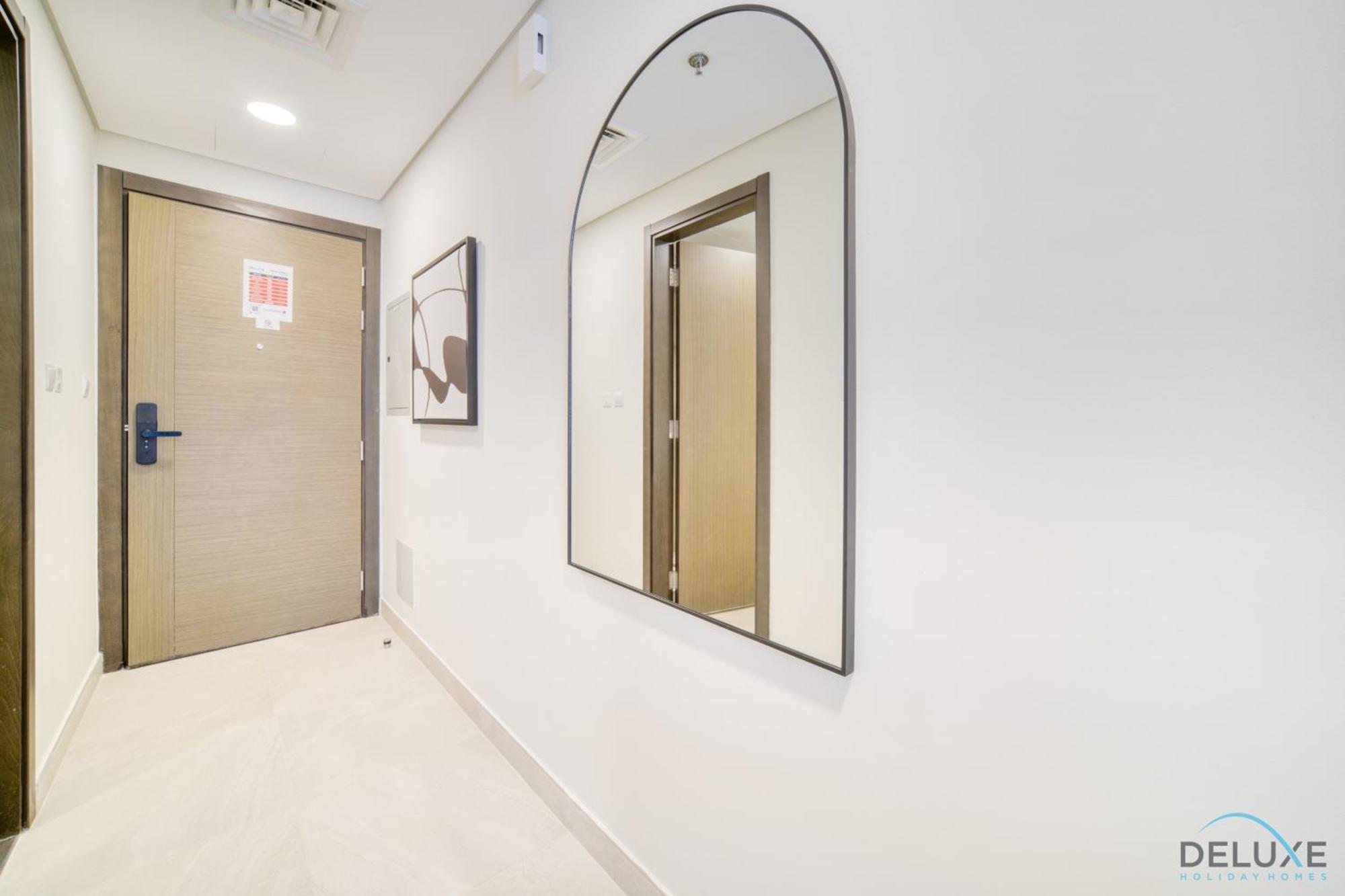 Stylish At Casa Grande, Jvc By Deluxe Homes Apartment