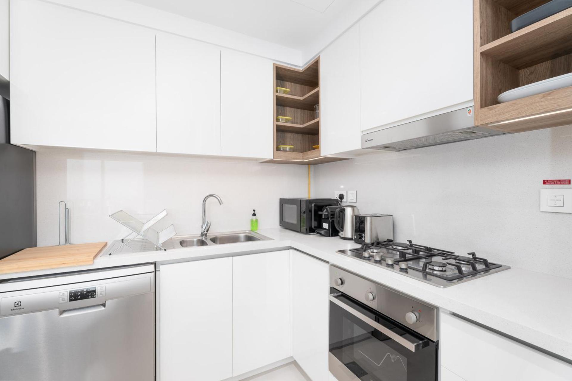 Nasma Luxury - View Luxury 2br With Balcony Apartment *