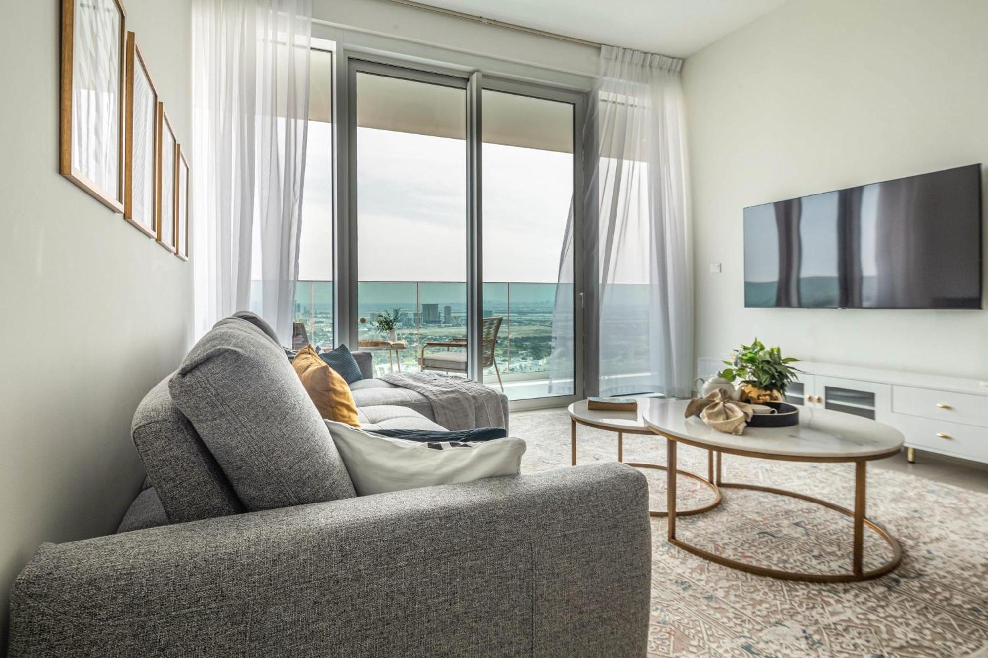 Frank Porter - 1 Residences 2 * Dubai