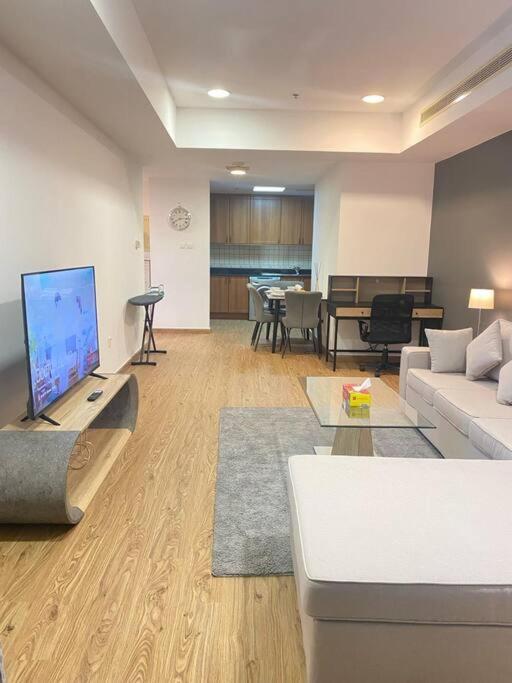 Elite Luxury - Spacious Entire In Princess Tower Marina
