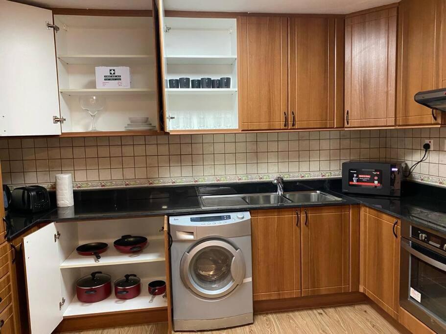 Elite Luxury - Spacious Entire In Princess Tower Marina