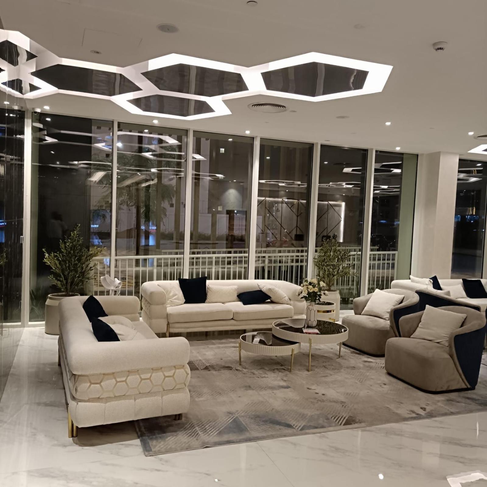 Jwelz By Danube Apartment *