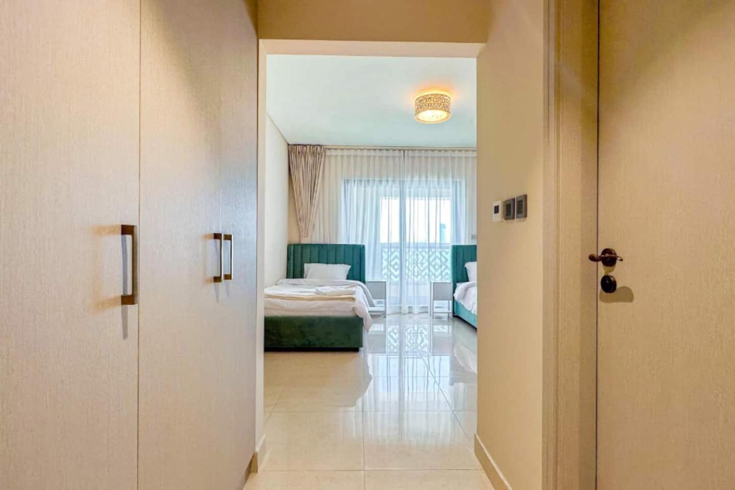 Summer Offer Private Beach And Pool Dubai