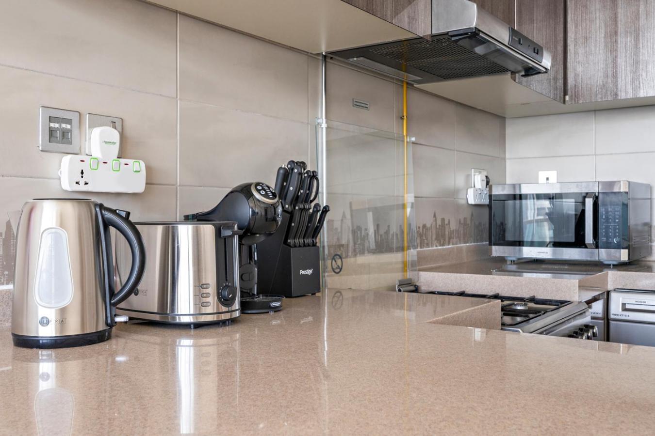Stonetree - Stylish 1 Bedroom In Amazing Jlt Community Apartment Dubai