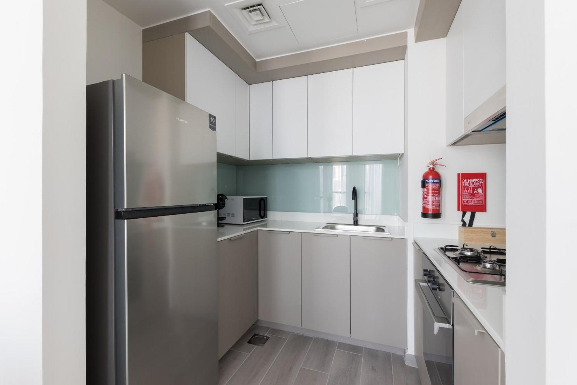 Apartment Fresh & Quiet 1br At Midtown Noor 4 Tower
