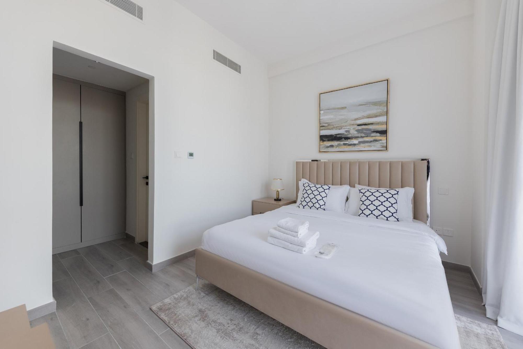 Fresh & Quiet 1br At Midtown Noor 4 Tower Apartment *