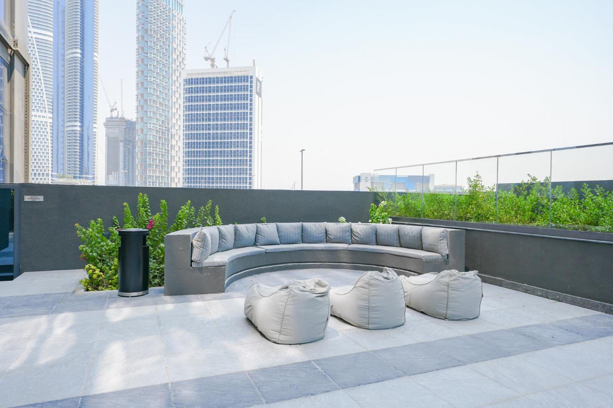 Apartment Chic Retreat In Business Bay