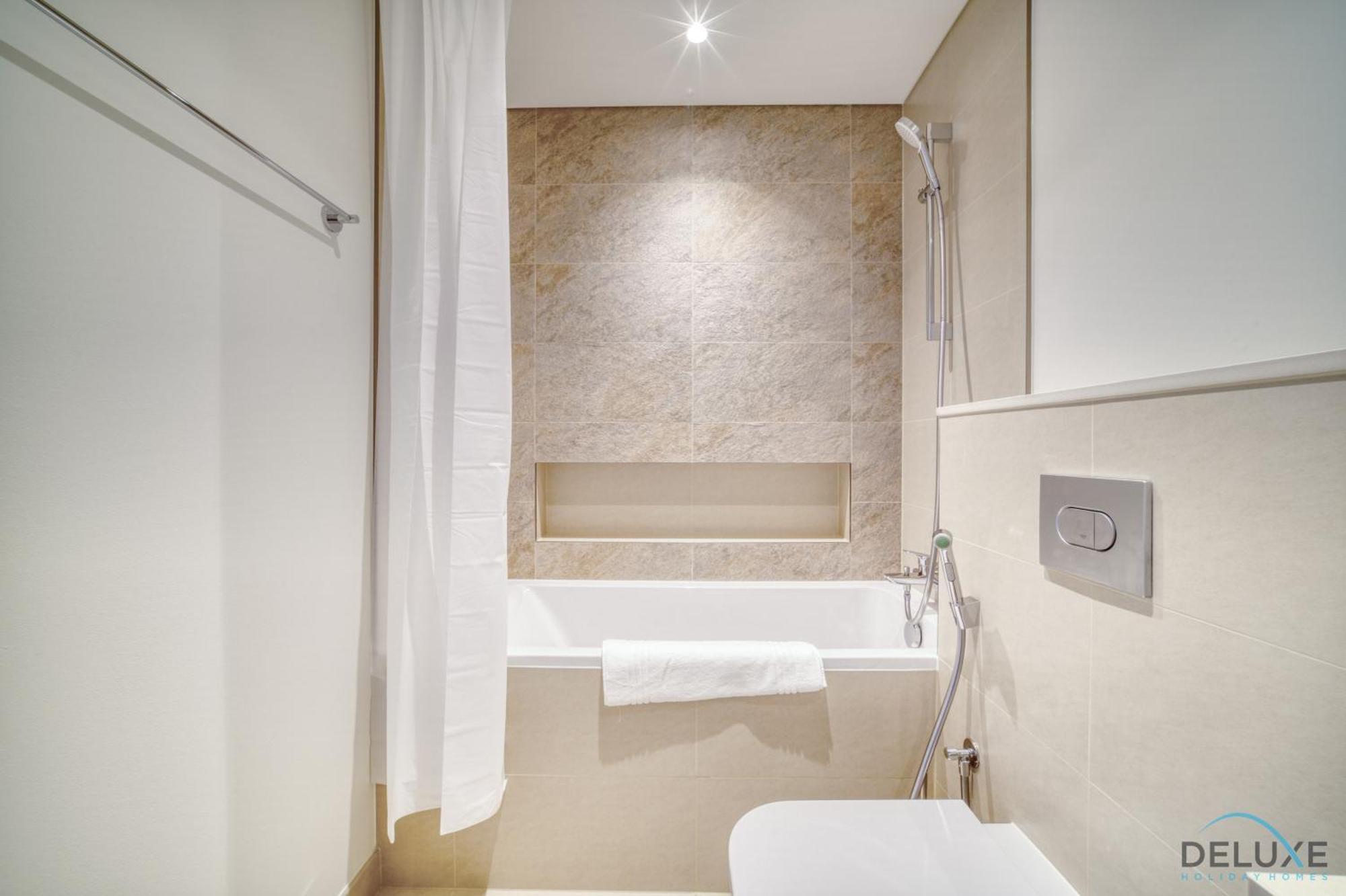 Exquisite 1br At Downtown Views Ii Tower 2 Downtown By Deluxe Homes *