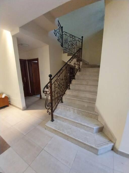 Villa Beautiful Luxury In Near Airport *