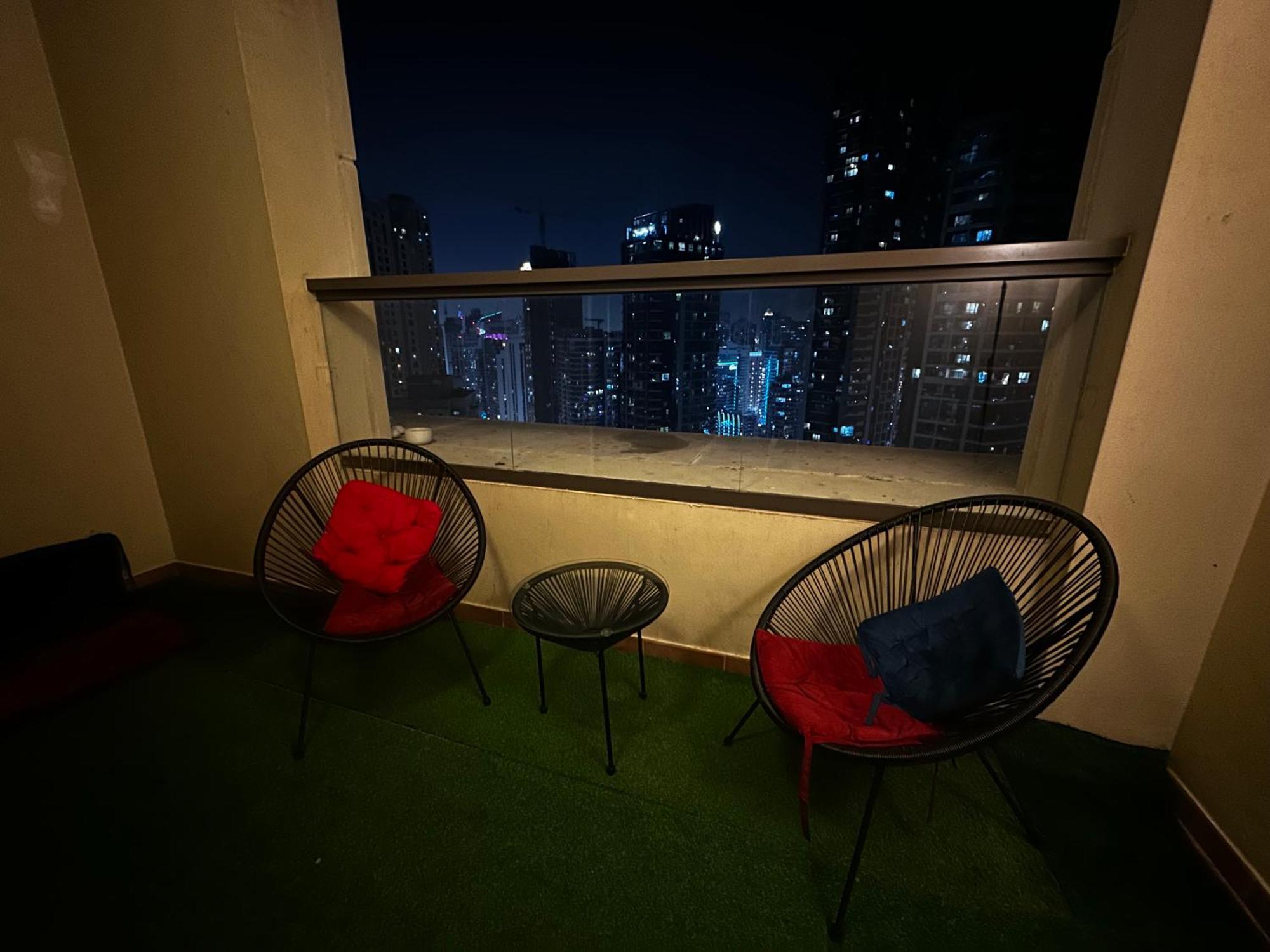 Haidy Homes 2br Jbr *