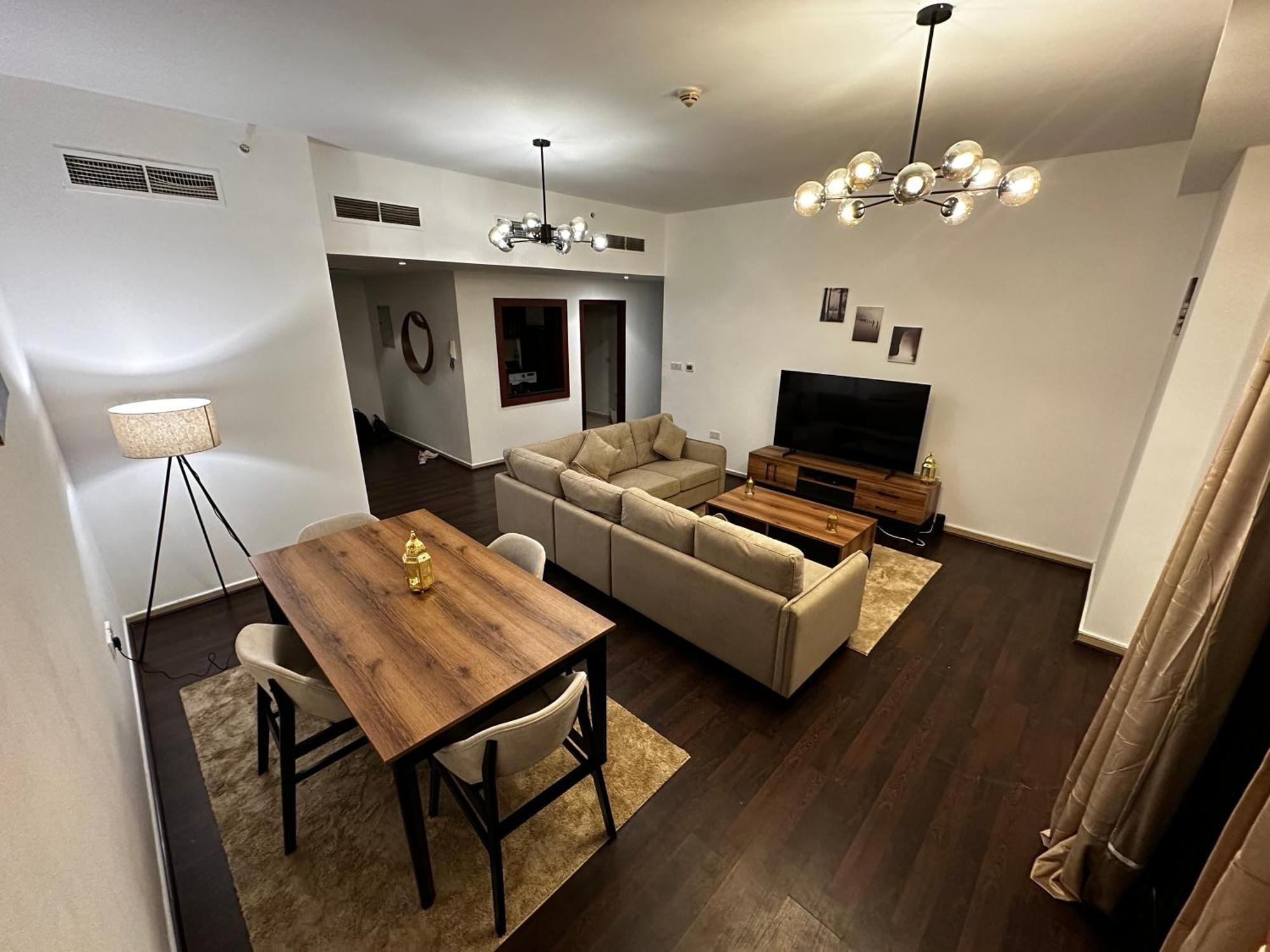 Haidy Homes 2br Jbr Apartment *