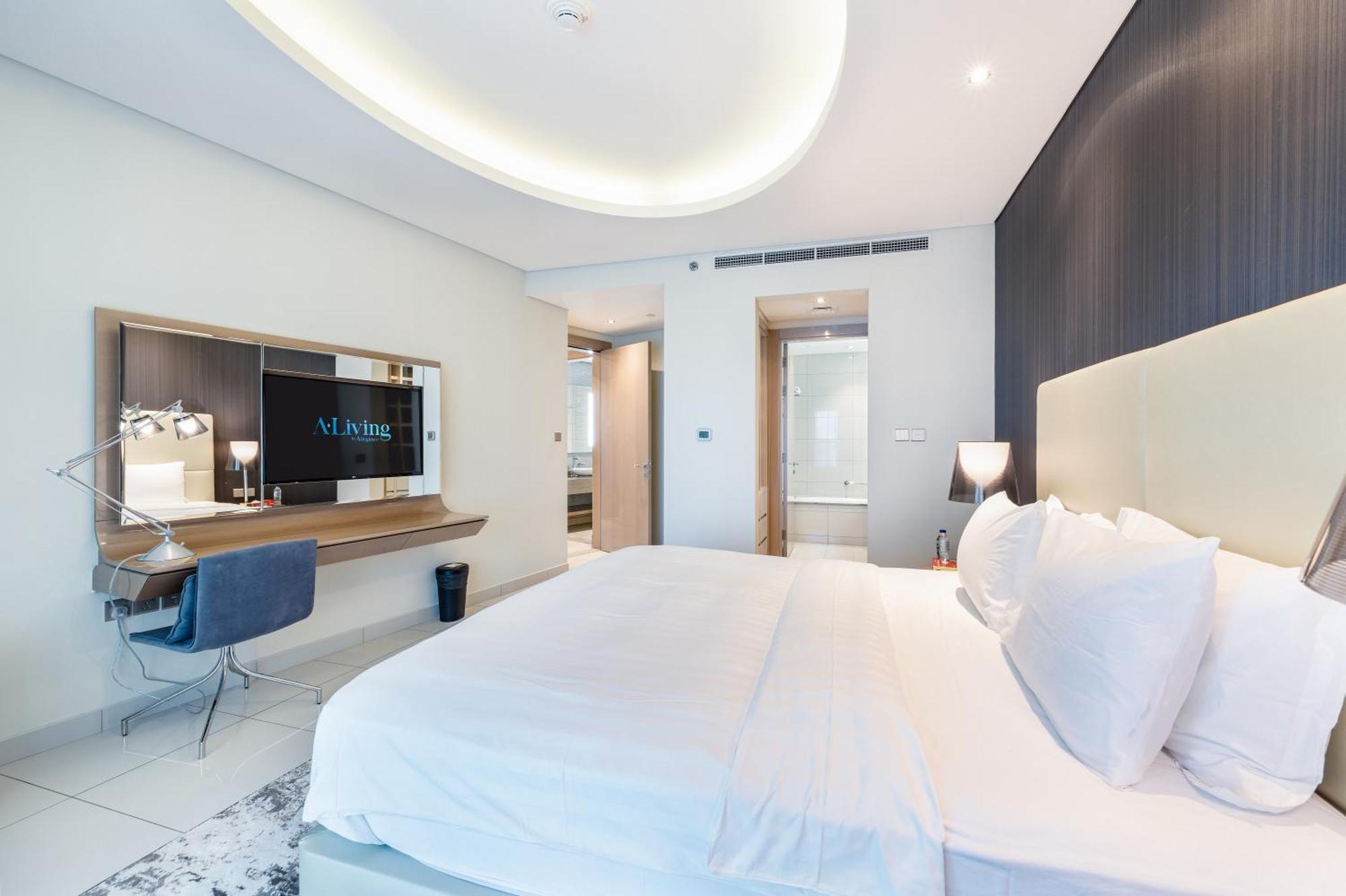 Aliving Supreme 2br Damac Paramount Tower Business Bay 2907 Apartment *