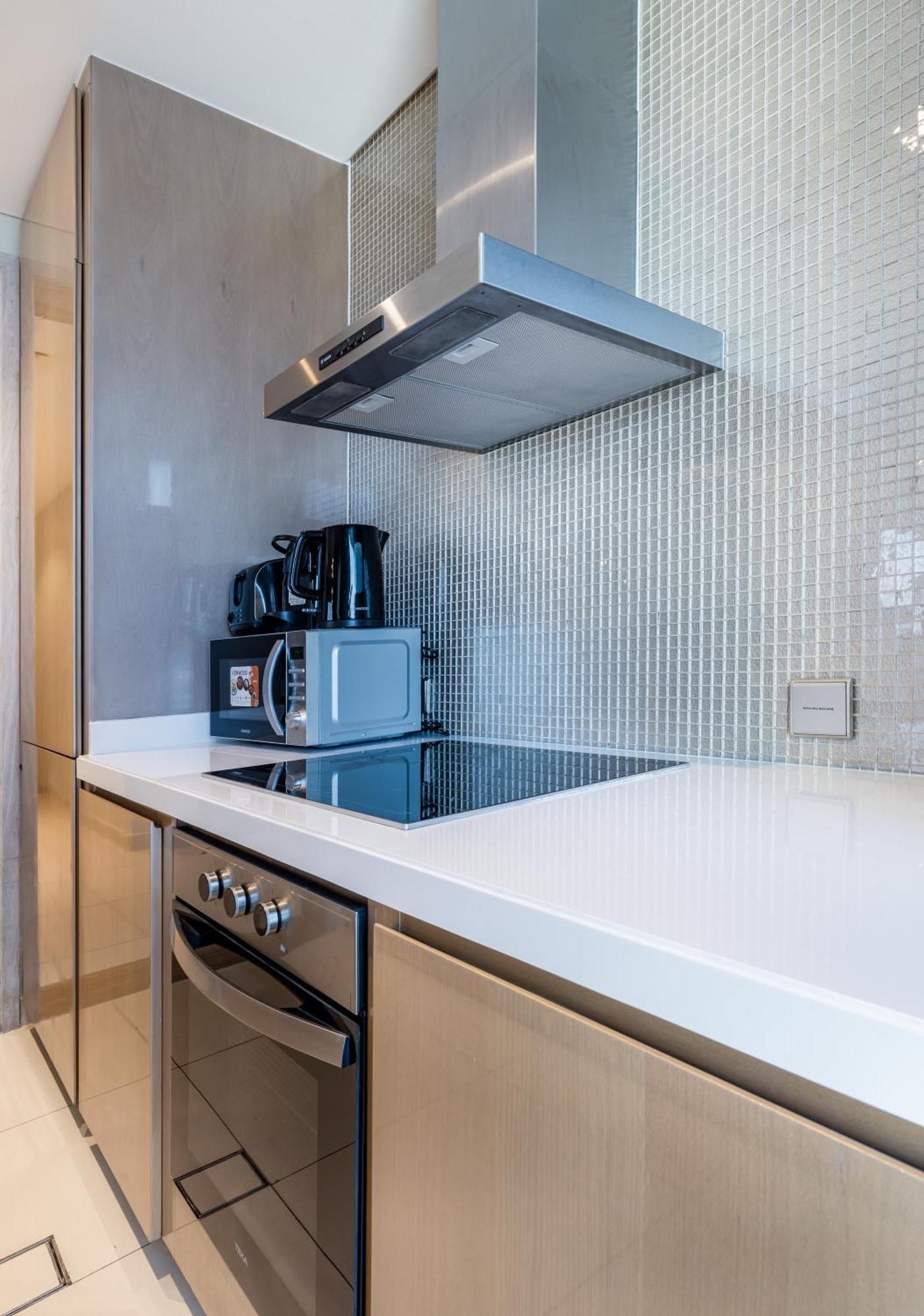 Aliving Supreme 2br Damac Paramount Tower Business Bay 2907 *