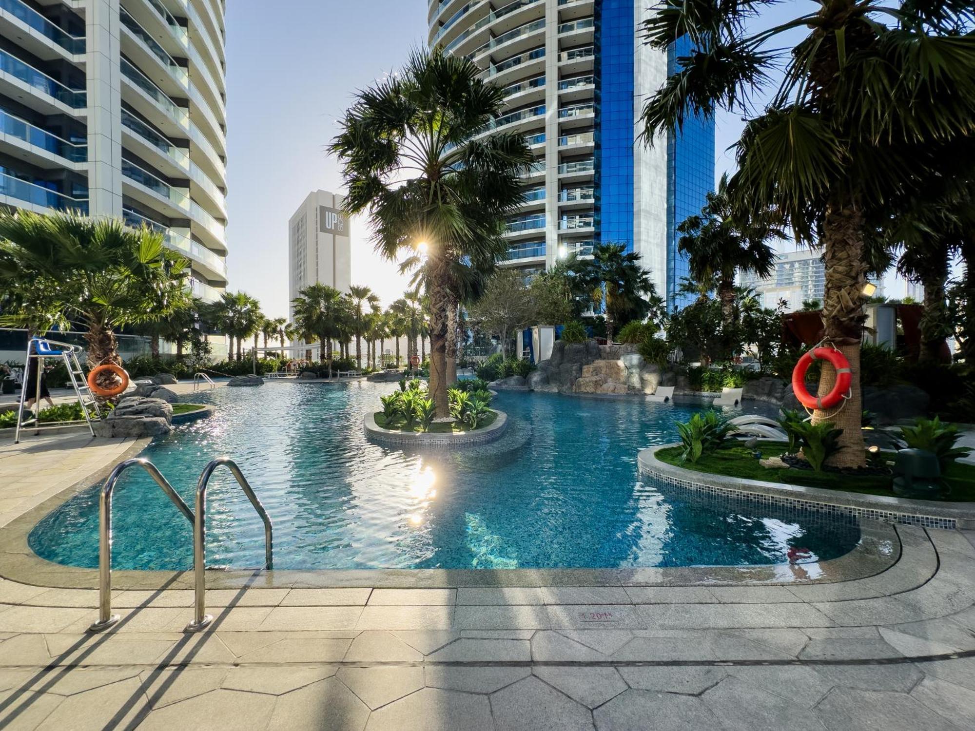 Apartment Aliving Supreme 2br Damac Paramount Tower Business Bay 2907 *