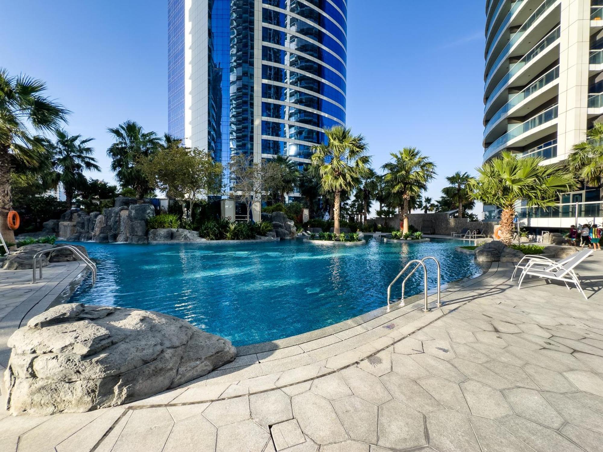 Apartment Aliving Supreme 2br Damac Paramount Tower Business Bay 2907 *
