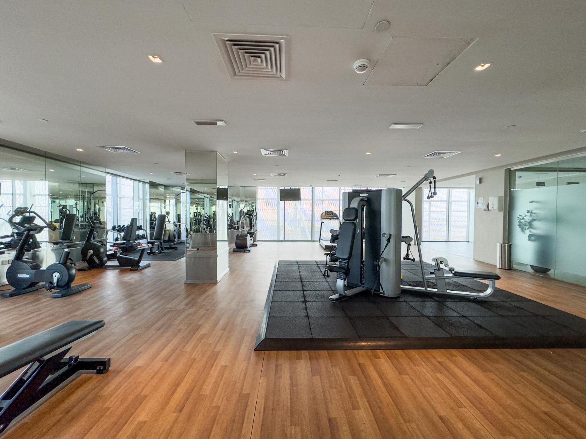 Apartment Sky-high 2-bdr Gem Sports