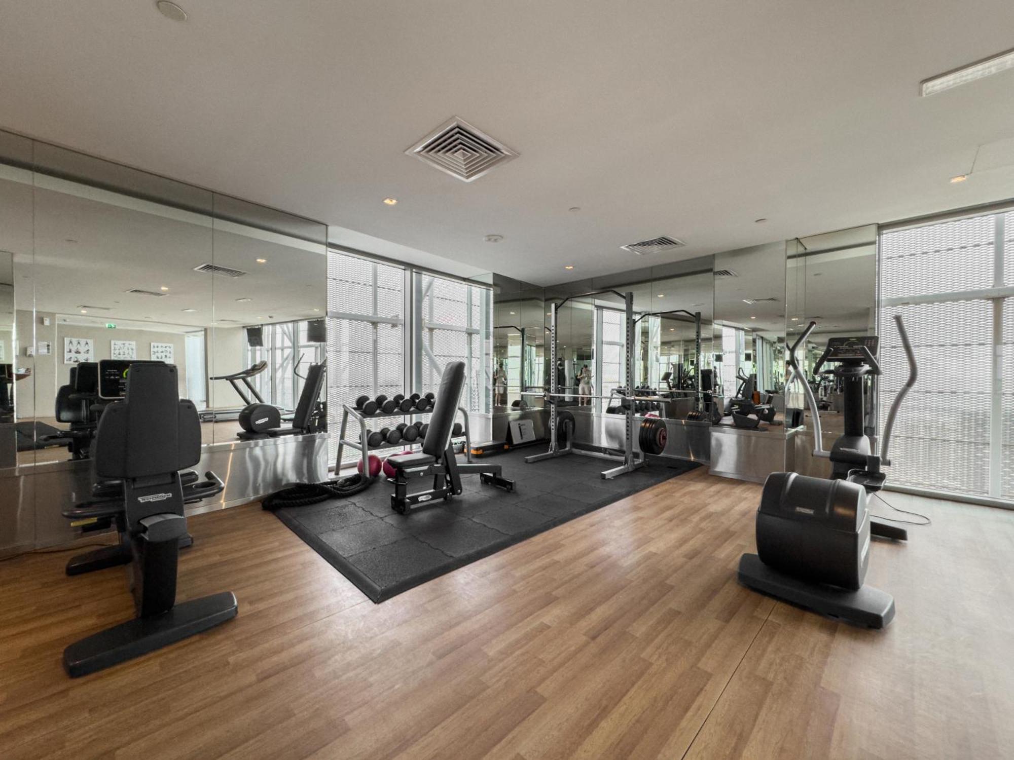 Apartment Sky-high 2-bdr Gem Sports