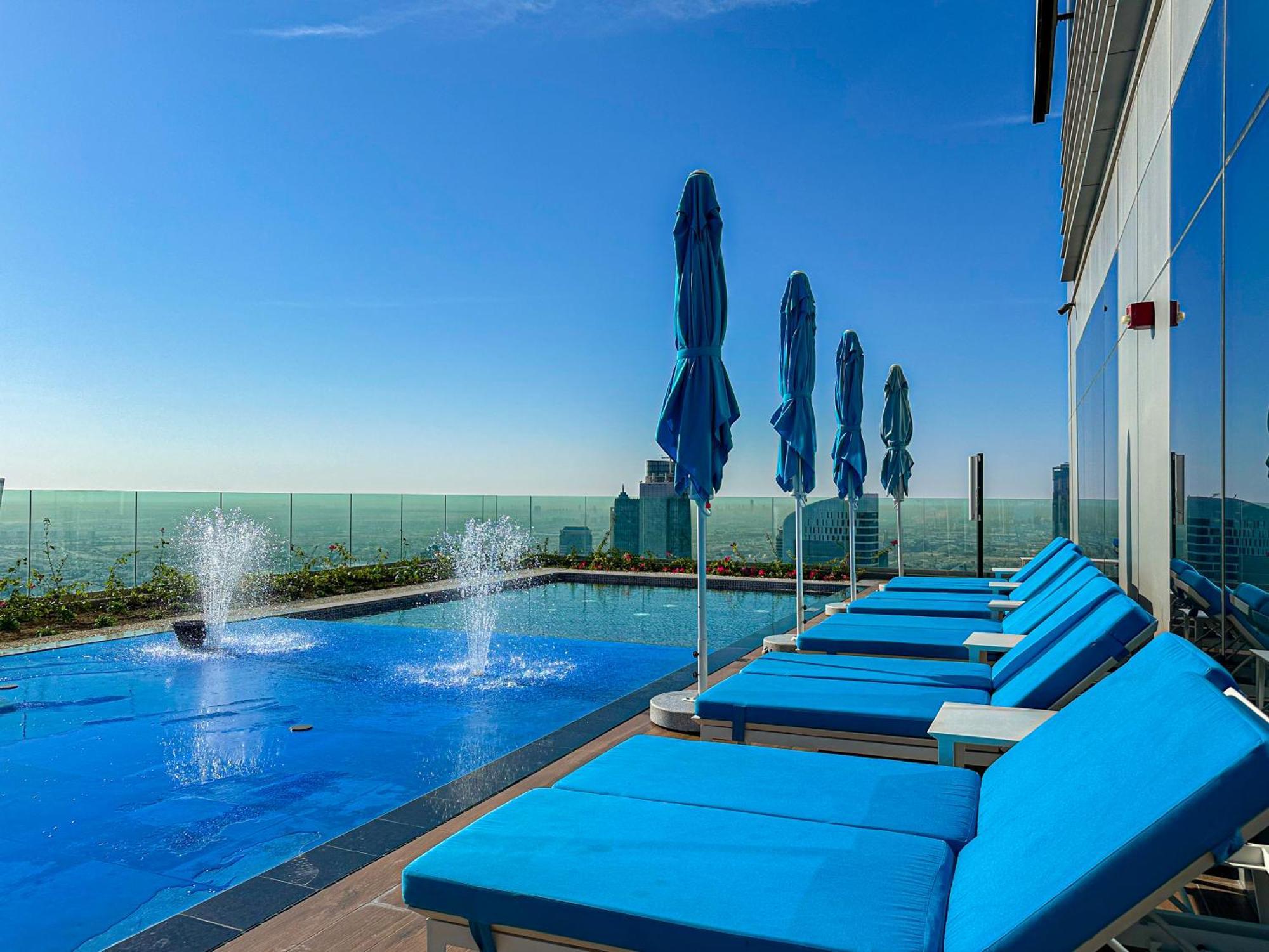 Super High Infinity Pool And Amazing Burj Khalifa View 3 Bedroom In Paramount Midtown * Dubai