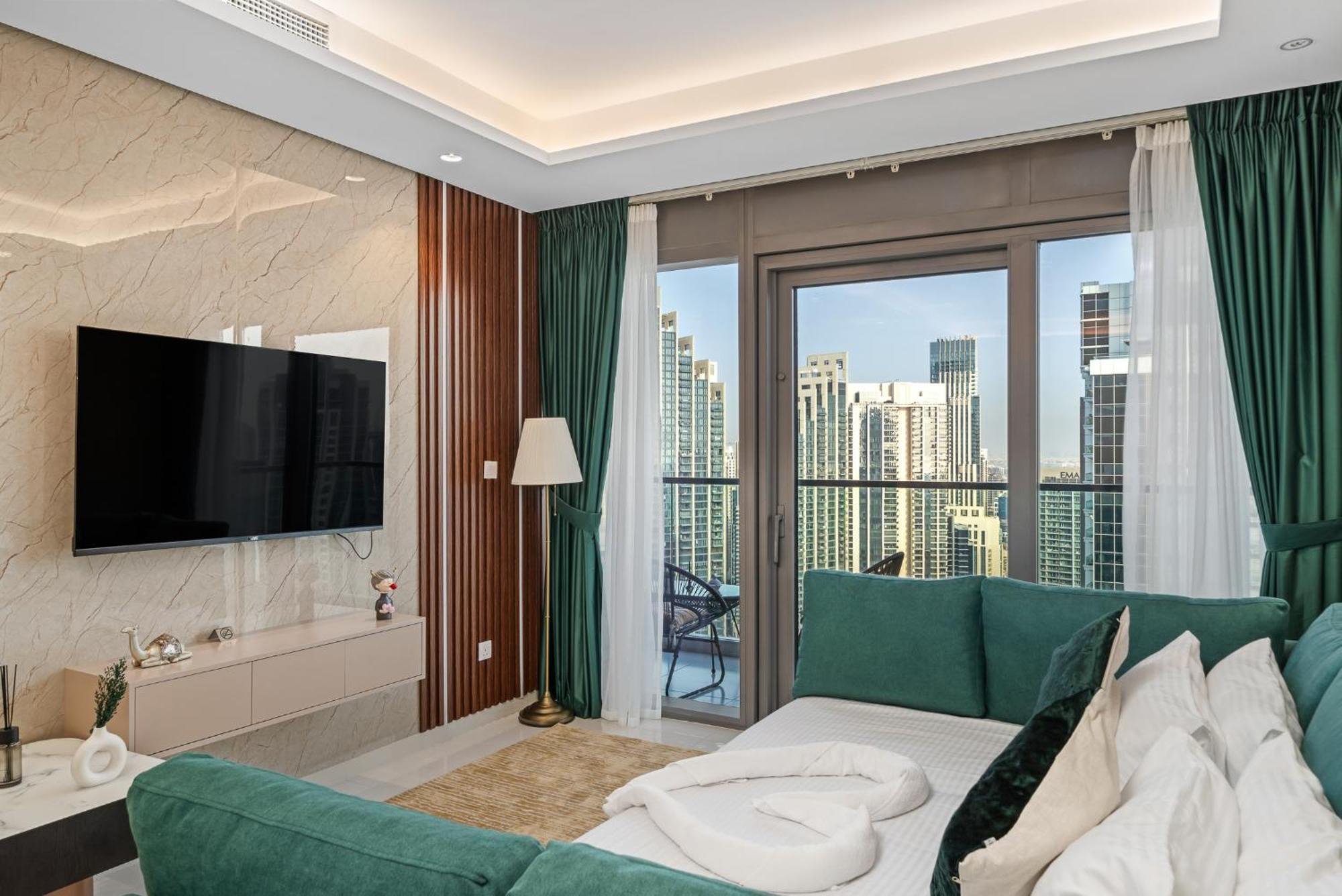 Apartment Super High Infinity Pool And Amazing Burj Khalifa View 3 Bedroom In Paramount Midtown Dubai