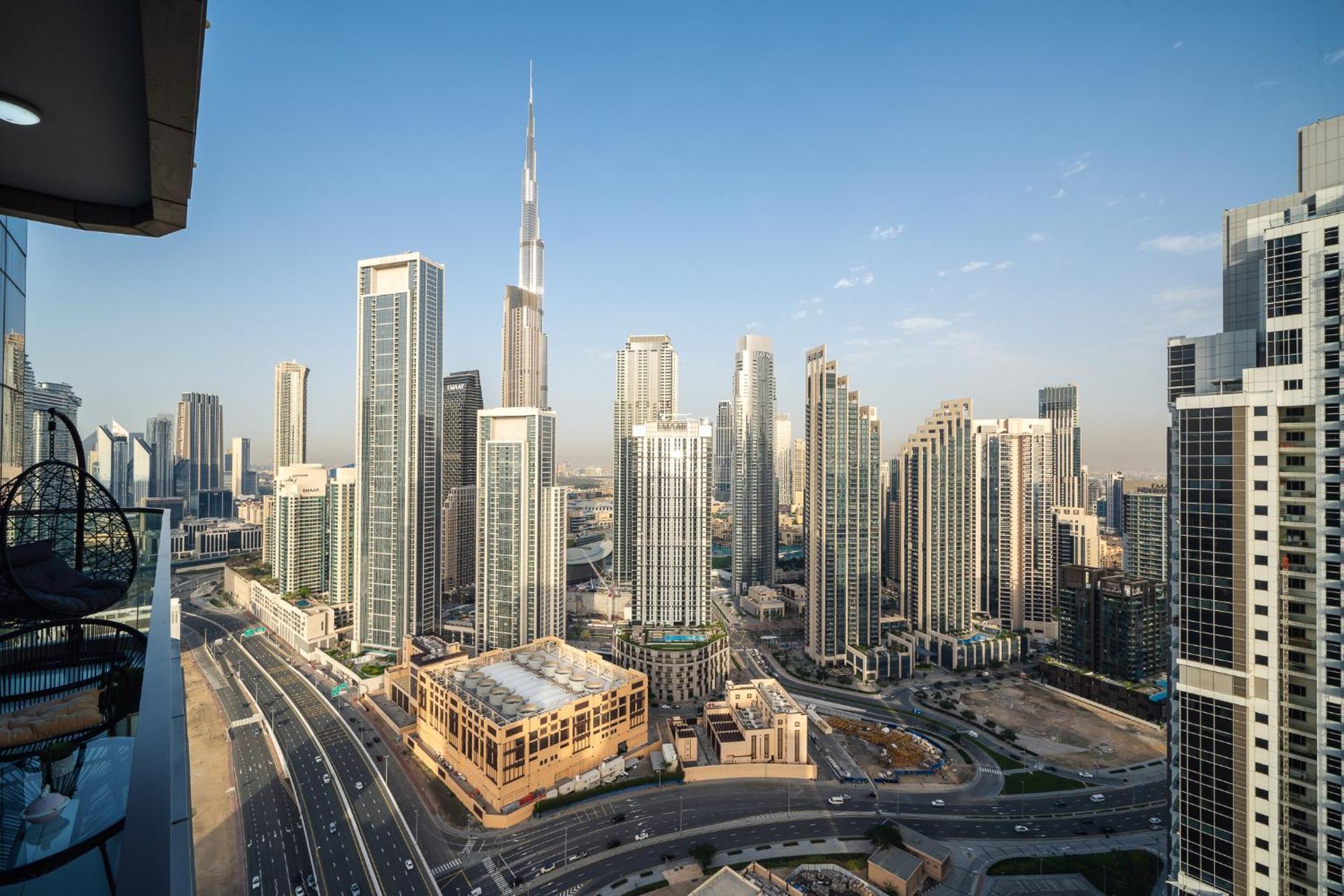 Super High Infinity Pool And Amazing Burj Khalifa View 3 Bedroom In Paramount Midtown Apartment *