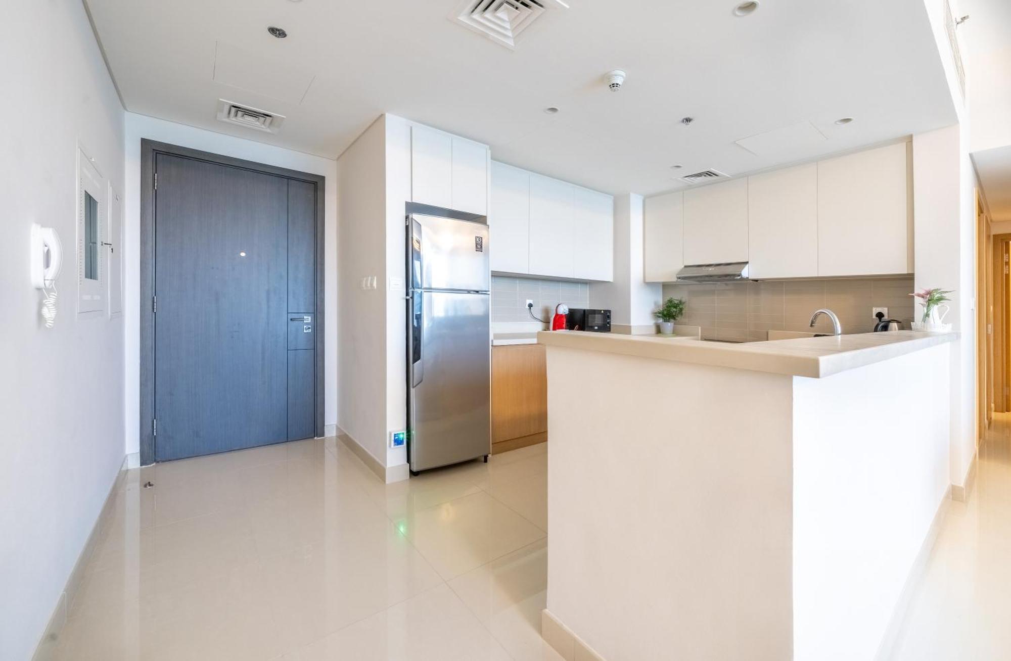 2br In Harbour Views Apartment