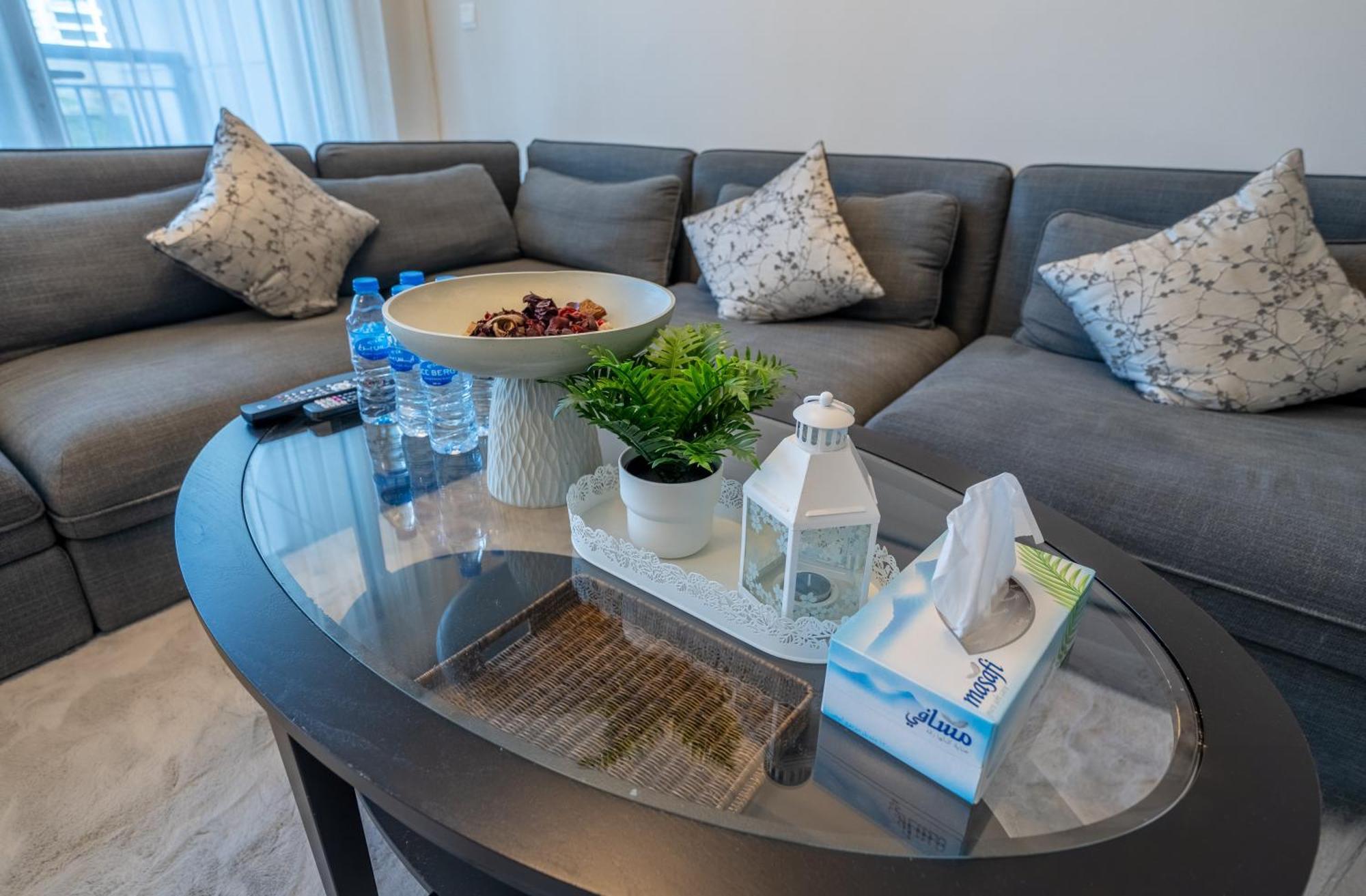 2br In Harbour Views * Dubai